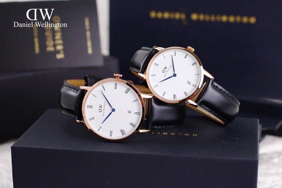 Dây đeo bằng da của đồng hồ Daniel Wellington, đều có in dòng chữ Genuine Leather sắc nét và gọn gàng