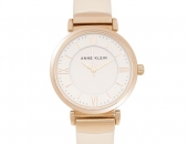 Đồng hồ Anne Klein xách tay và chính hãng có gì khác nhau?